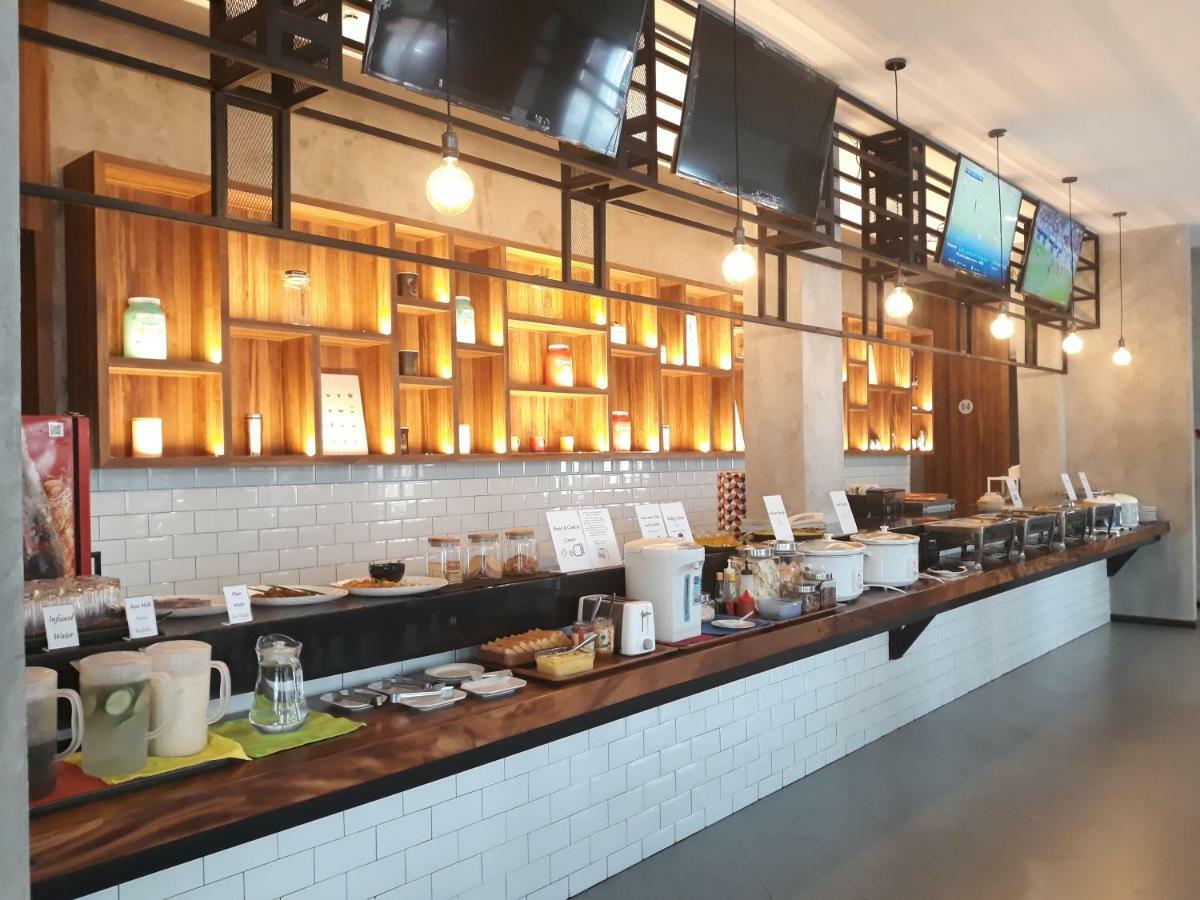 Kama Hotel Μεντάν Εξωτερικό φωτογραφία